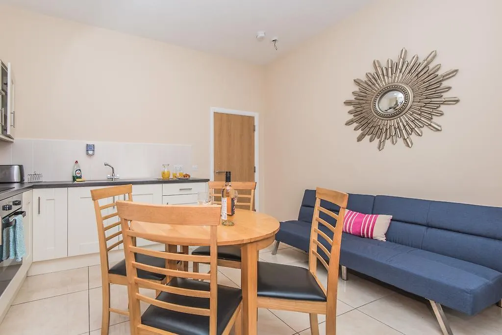 Giant Serviced Apartments Belfast United Kingdom